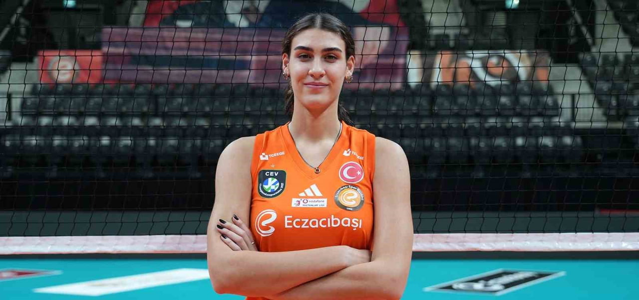 ECZACIBAŞI PERON İSTANBUL, MİLLİ VOLEYBOLCU KARMEN AKSOY’U TRANSFER ETTİ.