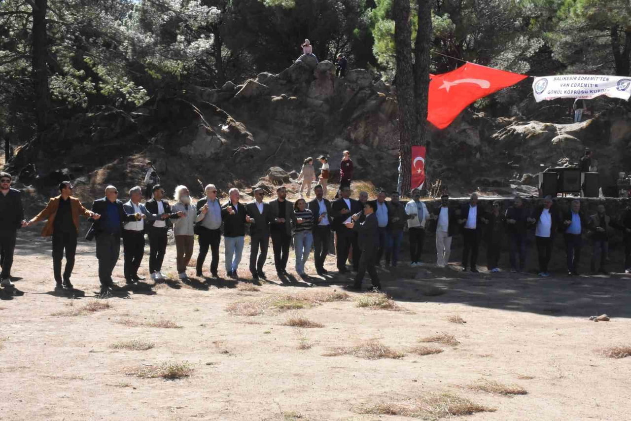 EDREMİT KÖRFEZİ VANLILAR DERNEĞİ TARAFINDAN HAYATA GEÇİRİLEN "BALIKESİR EDREMİT’TEN, VAN EDREMİT’E...