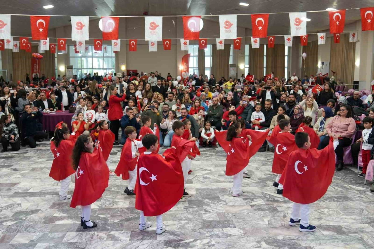 EFELER’DE CUMHURİYET BAYRAMI COŞKUSU
