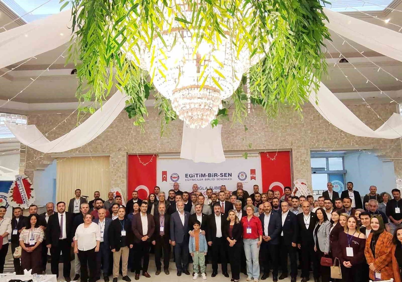 EĞİTİM-BİR-SEN MUĞLA ŞUBE BAŞKANI UÇAK‘TAN KONGRE DEĞERLENDİRMESİ