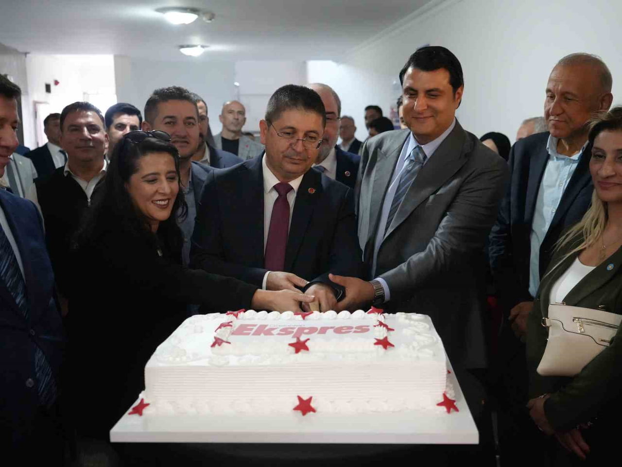 EKSPRES GAZETESİ 55 YAŞINDA