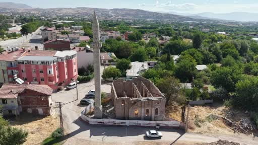 Elazığ'da 300 yıllık tarihi cami, 6 yıldır restore edilmeyi bekliyor