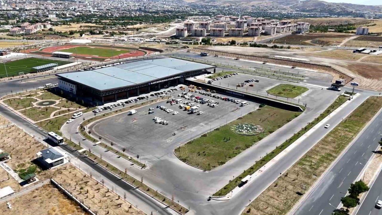 ELAZIĞ BELEDİYESİ ŞEHİRLER ARASI OTOBÜS TERMİNALİ, GOOGLE ÜZERİNDEN YAPILAN KULLANICI...