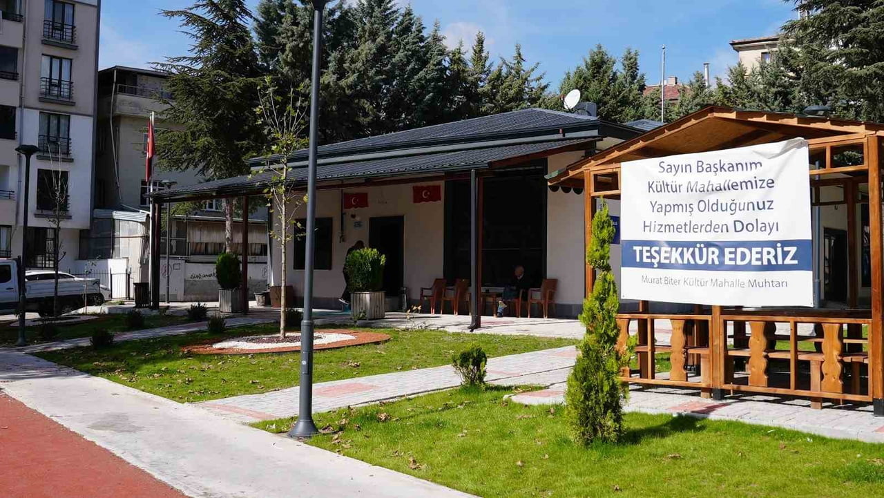 ELAZIĞ BELEDİYESİ TARAFINDAN 7 BİN 500 METREKARE ALAN ÜZERİNE YAPILAN YAŞAM ALANI VATANDAŞLARIN...