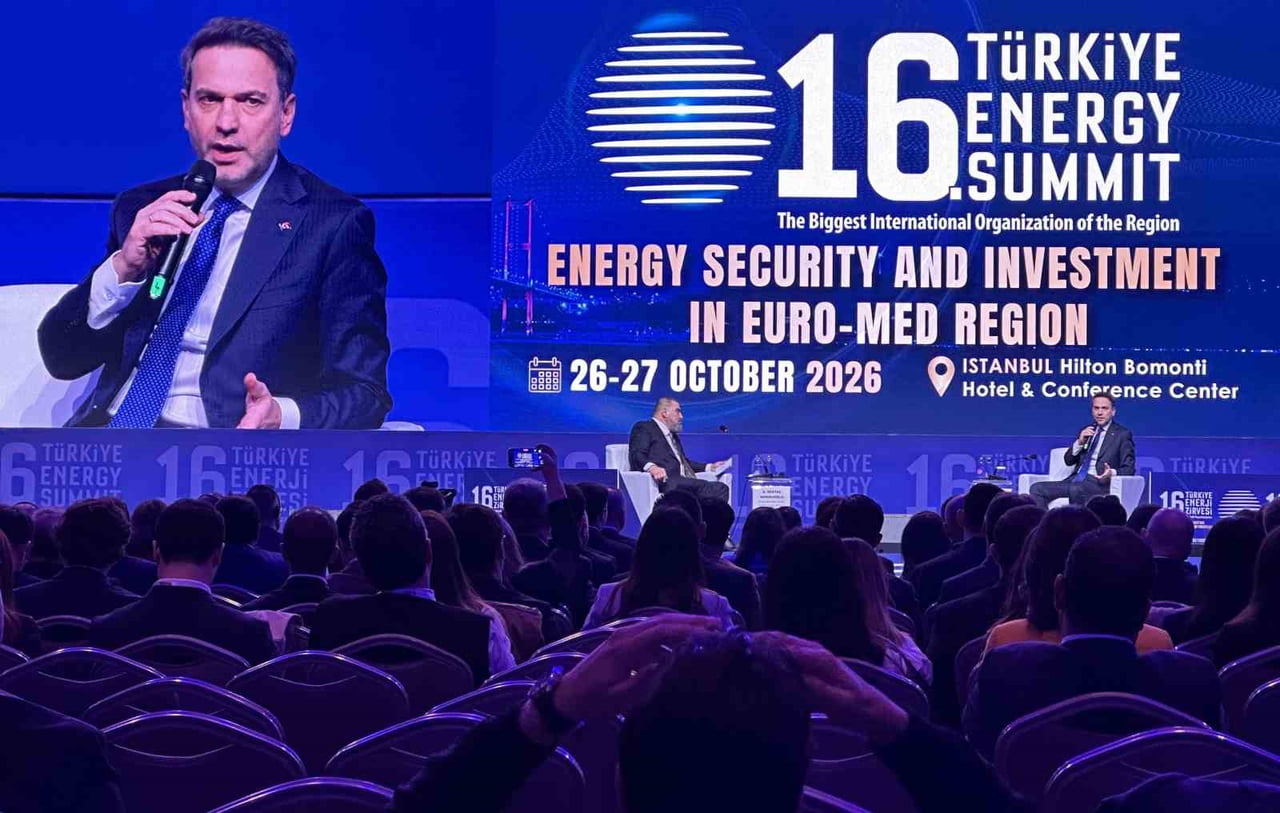 ENERJİ VE TABİİ KAYNAKLAR BAKANI ALPARSLAN BAYRAKTAR, 16. TÜRKİYE ENERJİ ZİRVESİ'NDE...