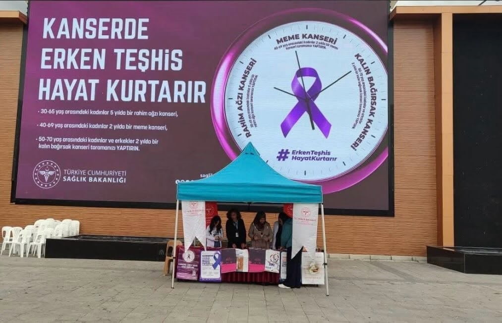 ERZİNCAN’DA EKİM AYI MEME KANSERİ FARKINDALIK AYI KAPSAMINDA VATANDAŞLARA YÖNELİK BİLGİLENDİRME...