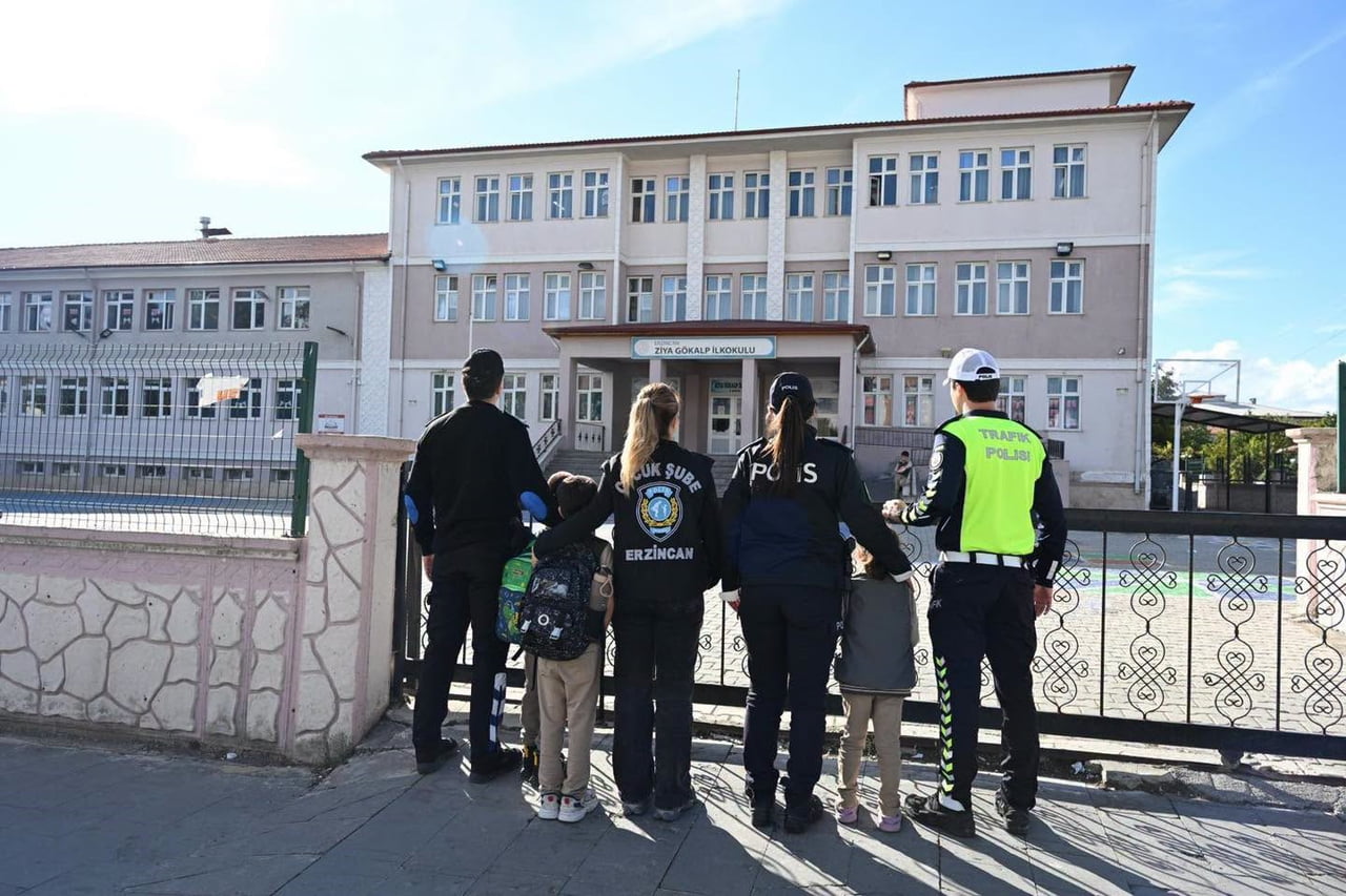 ERZİNCAN’DA OKUL ÇEVRELERİNDE GÜVENLİK DENETİMİ YAPILDI