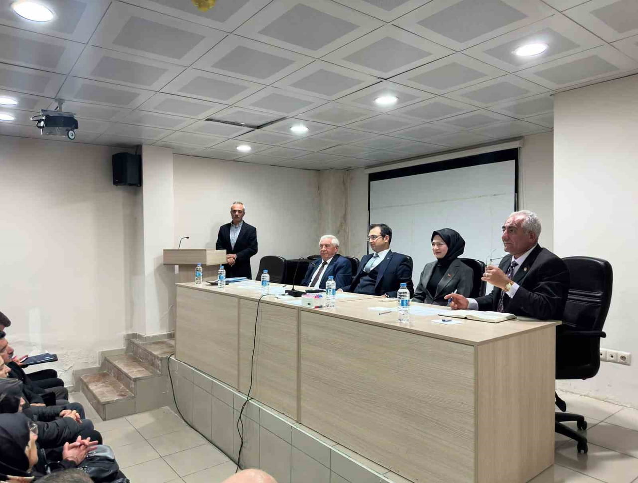 ERZİNCAN’IN REFAHİYE İLÇESİNDE, 2027 YILI KÖYLERE HİZMET GÖTÜRME BİRLİĞİ BÜTÇE GÖRÜŞMELERİ OLAĞAN...