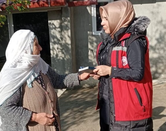 ERZURUM AİLE VE SOSYAL HİZMETLER İL MÜDÜRLÜĞÜ, YAŞLI VATANDAŞLARA YÖNELİK YÜRÜTTÜĞÜ SAHA...