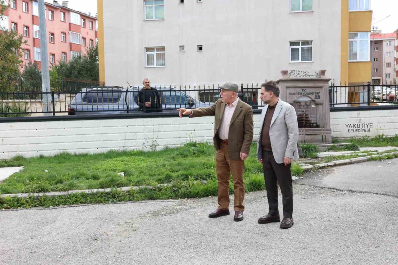 ERZURUM BÜYÜKŞEHİR BELEDİYE BAŞKANI MEHMET SEKMEN, YAKUTİYE BELEDİYE BAŞKANI DR. MAHMUT UÇAR İLE...