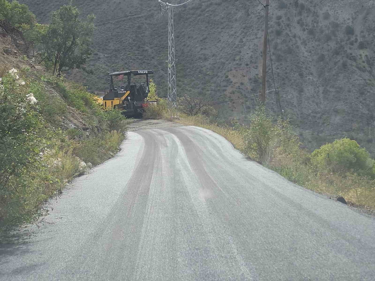 ERZURUM BÜYÜKŞEHİR BELEDİYESİ, İSPİR İLÇESİNDEKİ ZORLU COĞRAFİ KOŞULLARA RAĞMEN KIRSAL...