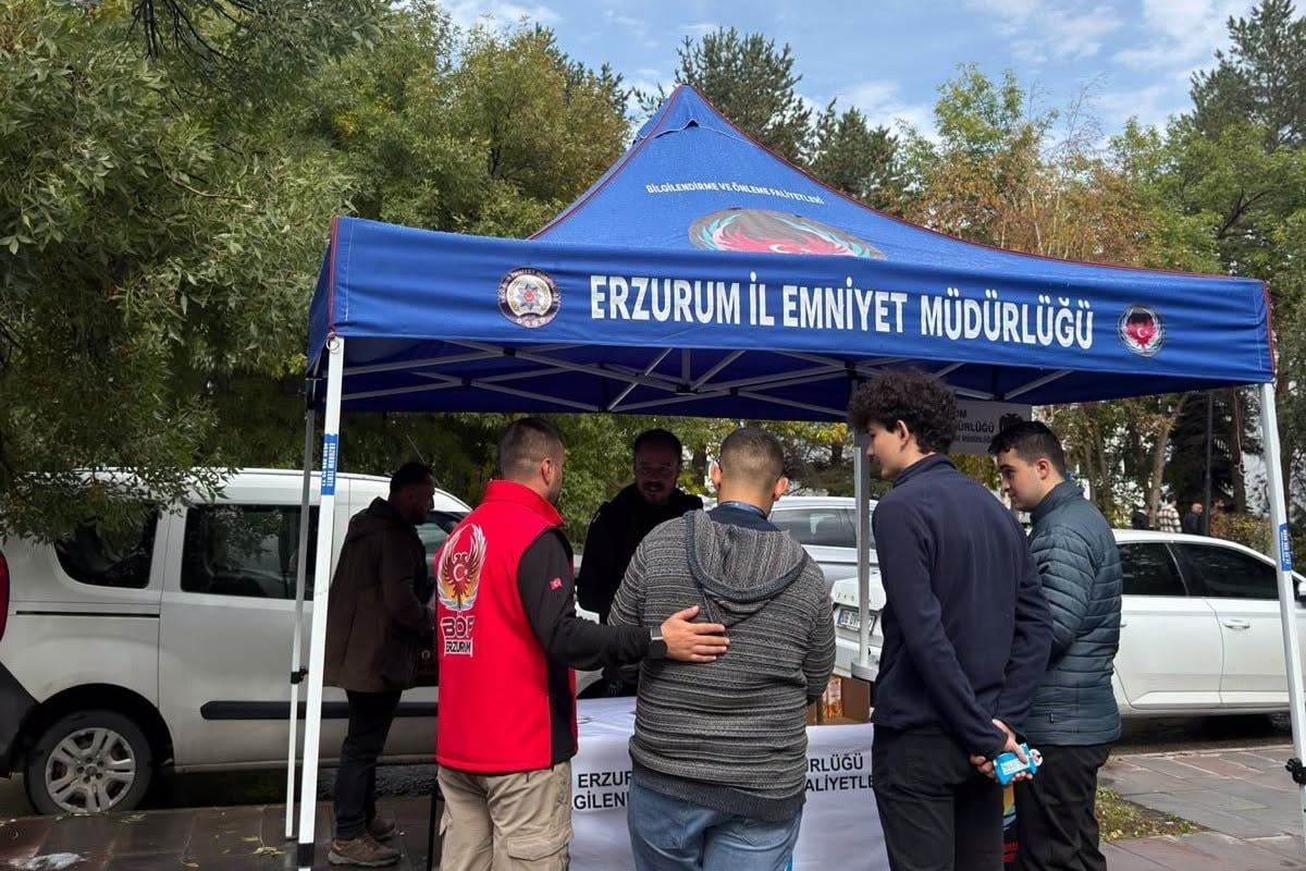 ERZURUM İL EMNİYET MÜDÜRLÜĞÜ TERÖRLE MÜCADELE ŞUBE MÜDÜRLÜĞÜ EKİPLERİ, ATATÜRK ÜNİVERSİTESİ...