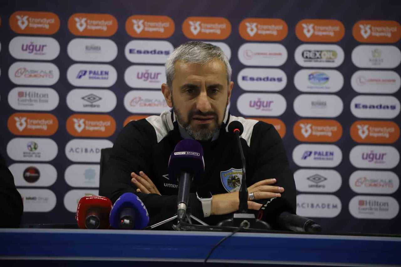 ERZURUMSPOR FK TEKNİK DİREKTÖRÜ SERKAN ÖZBALTA