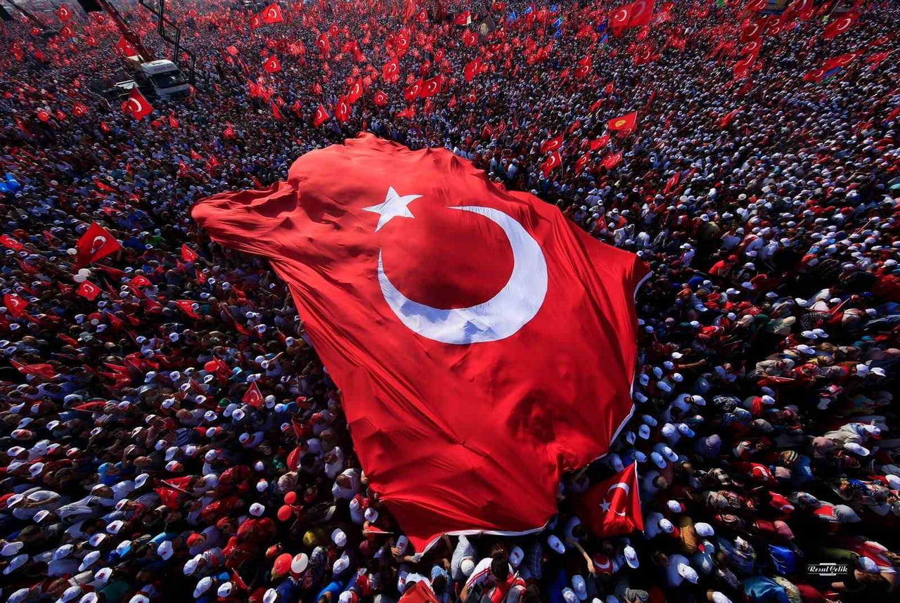 ESENLER BELEDİYESİ EV SAHİPLİĞİNDE, FOTOĞRAF SANATÇISI RESUL ÇELİK'İN TÜRKİYE'NİN YEDİ BÖLGESİNDEN...