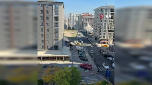 Esenyurt’ta bir iş yerine silahlı saldırı anı kamerada