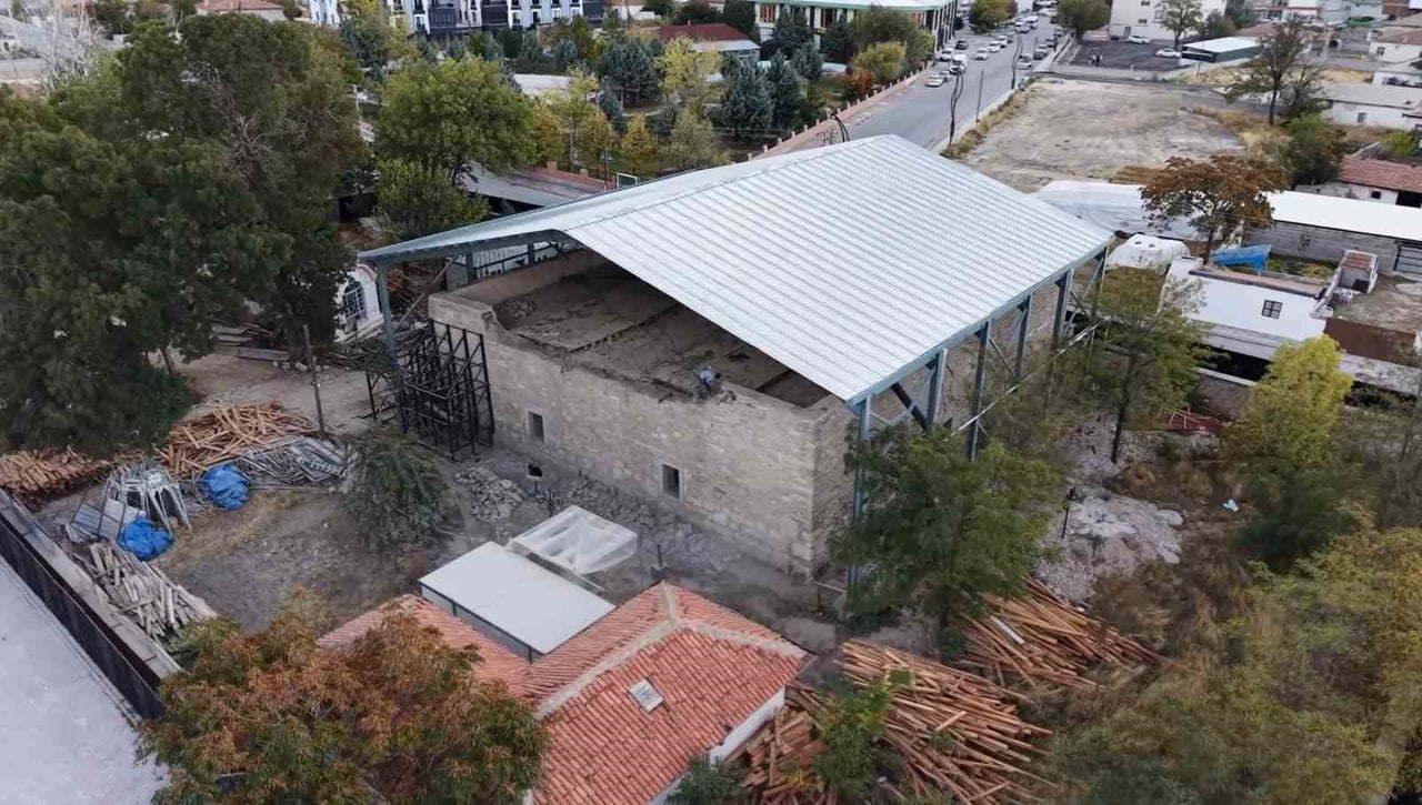 ESKİL ULU CAMİİ'NDE RESTORASYON ÇALIŞMALARI DEVAM EDİYOR