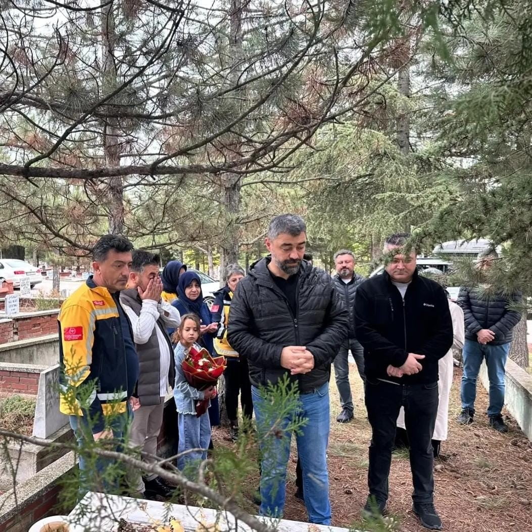 ESKİŞEHİR'DE 2011 YILINDA GÖREVİ ESNASINDA GEÇİRDİĞİ TRAFİK KAZASI SONUCU ŞEHİT OLAN AMBULANS...