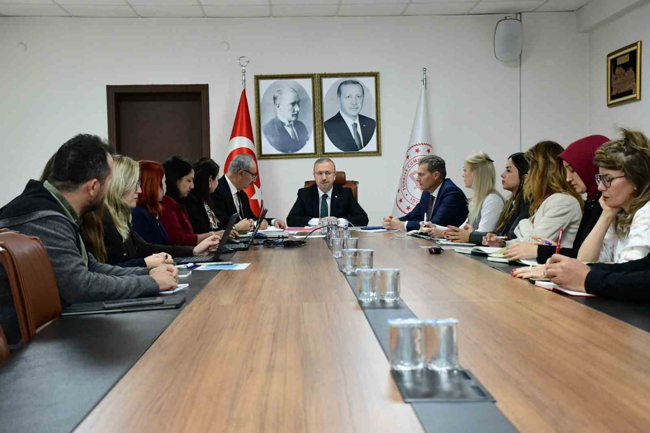 ESKİŞEHİR'DE DÜZENLENEN ARGE BİRİMİ BİLGİLENDİRME VE DEĞERLENDİRME TOPLANTISI'NDA EĞİTİM...