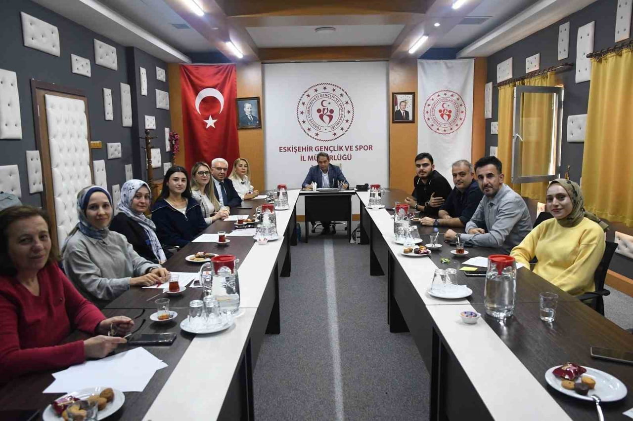 ESKİŞEHİR'DE ÖĞRENCİLERİN GÖRÜŞ VE İHTİYAÇLARI DOĞRULTUSUNDA KASIM AYI YURT MENÜLERİ...