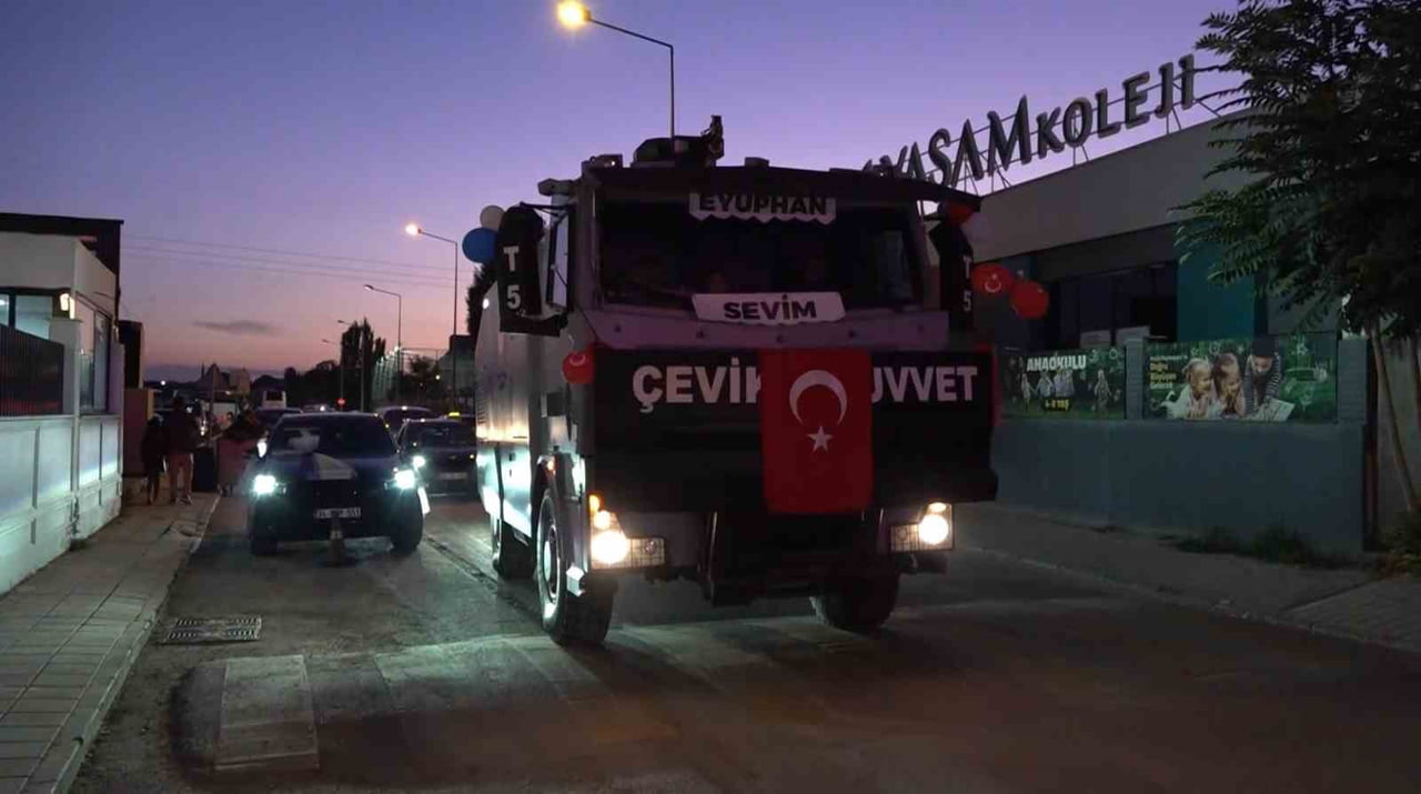 ESKİŞEHİR'DE ŞEHİT POLİS MEMURU ALİ SEVİM'İN OĞLU EYÜPHAN SEVİM'İN SÜNNET DÜĞÜNÜNDE, BABASININ ADI...