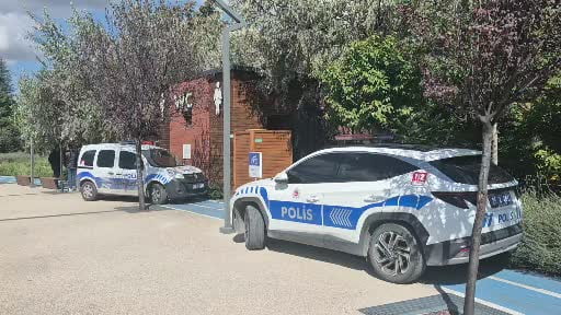 Eskişehir'de tuvalette bir şahıs silahla vurulmuş halde ölü bulundu