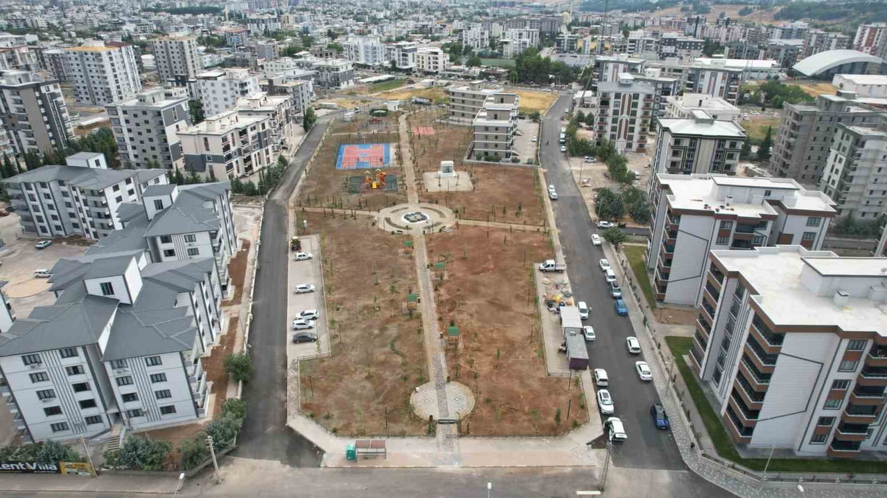 ESKİŞEHİR BÜYÜKŞEHİR BELEDİYESİ TARAFINDAN ADIYAMAN’DA YAPIMI TAMAMLANAN 15 BİN 200 METREKARELİK...