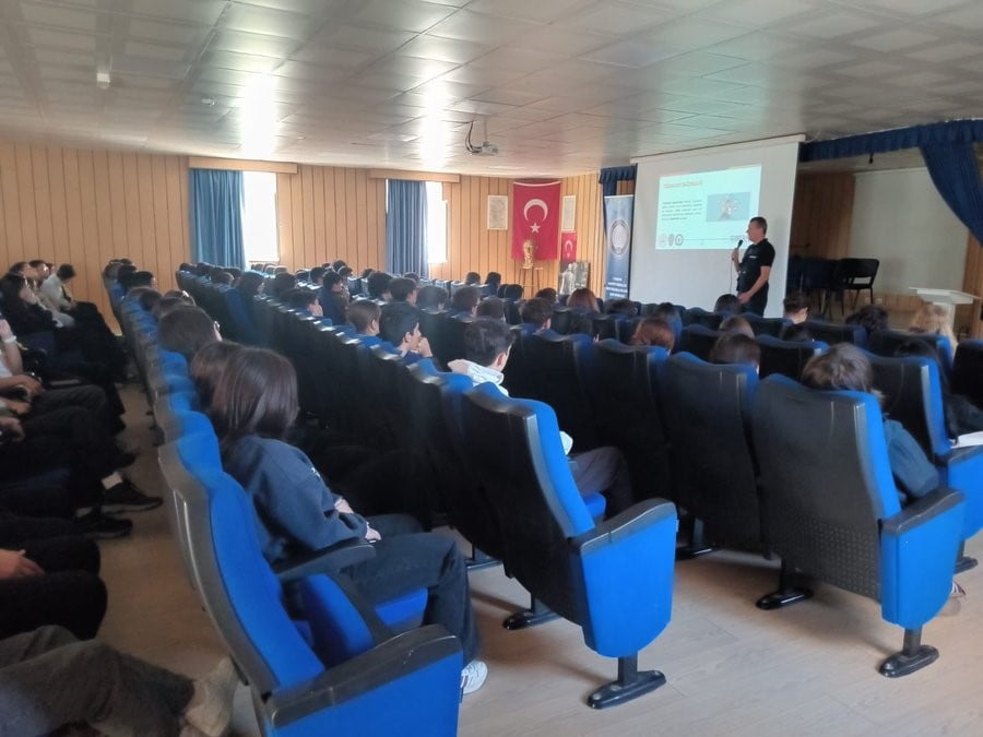 ESKİŞEHİR EMNİYET MÜDÜRLÜĞÜ SİBER SUÇLARLA MÜCADELE ŞUBE MÜDÜRLÜĞÜ EKİPLERİ, SİBERAY PROGRAMI...