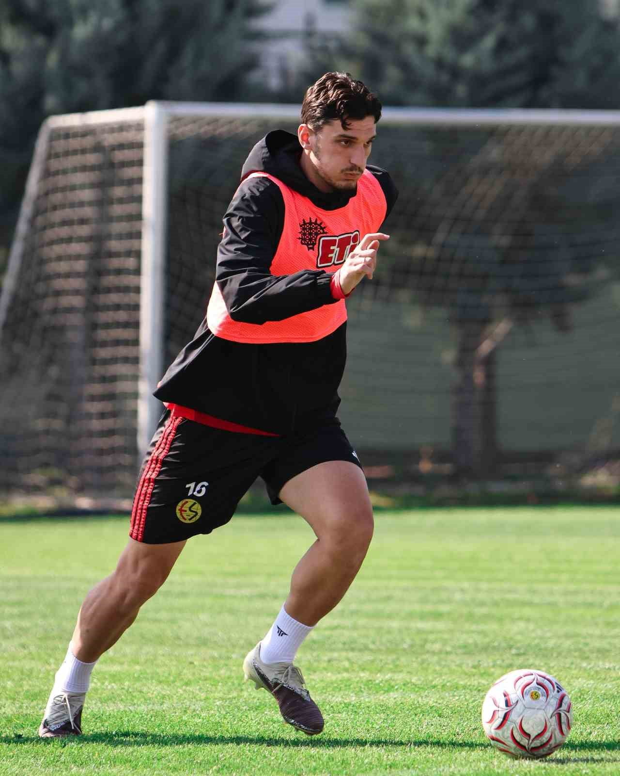 ESKİŞEHİRSPOR, ZİRAAT TÜRKİYE KUPASI 3. ELEME TURU'NDA ALAGÖZ HOLDİNG IĞDIR FK İLE OYNAYACAĞI...