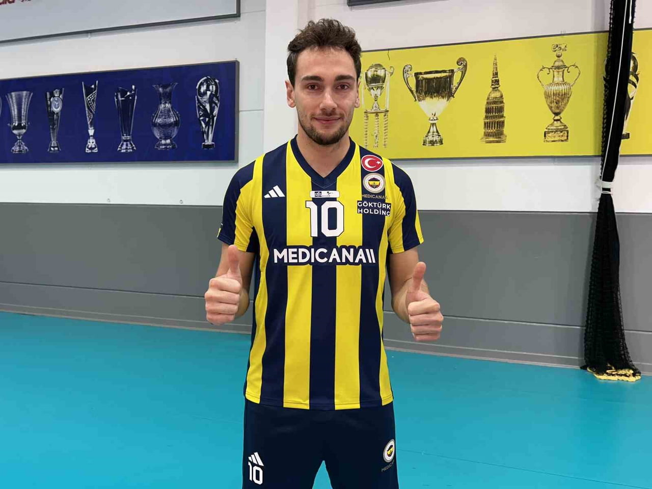 FENERBAHÇE MEDİCANA’NIN YENİ TRANSFERİ MİLLİ VOLEYBOLCU BEDİRHAN BÜLBÜL