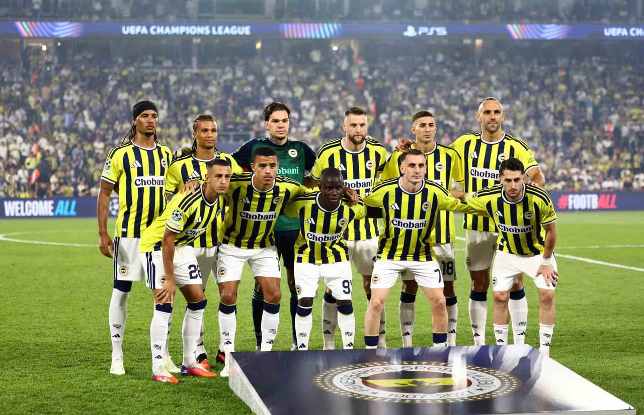 FENERBAHÇE, UEFA ŞAMPİYONLAR LİGİ'NDE YARIN İNGİLİZ EKİBİ ASTON VİLLA'YA KONUK OLACAK.