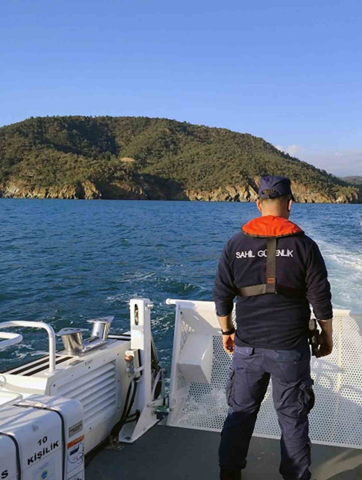 FETHİYE’DE 35 DÜZENSİZ GÖÇMEN YAKALANDI