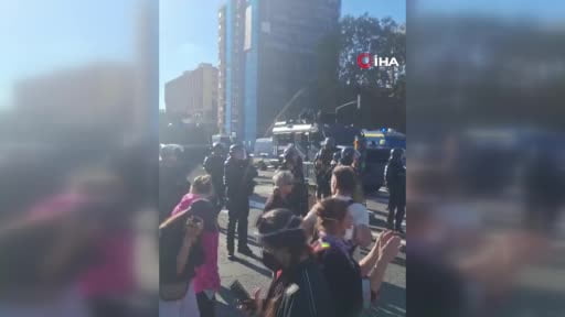 Fransa'da hayat pahalılığına ve eğitim politikalarına yönelik ülke genelinde düzenlenen...