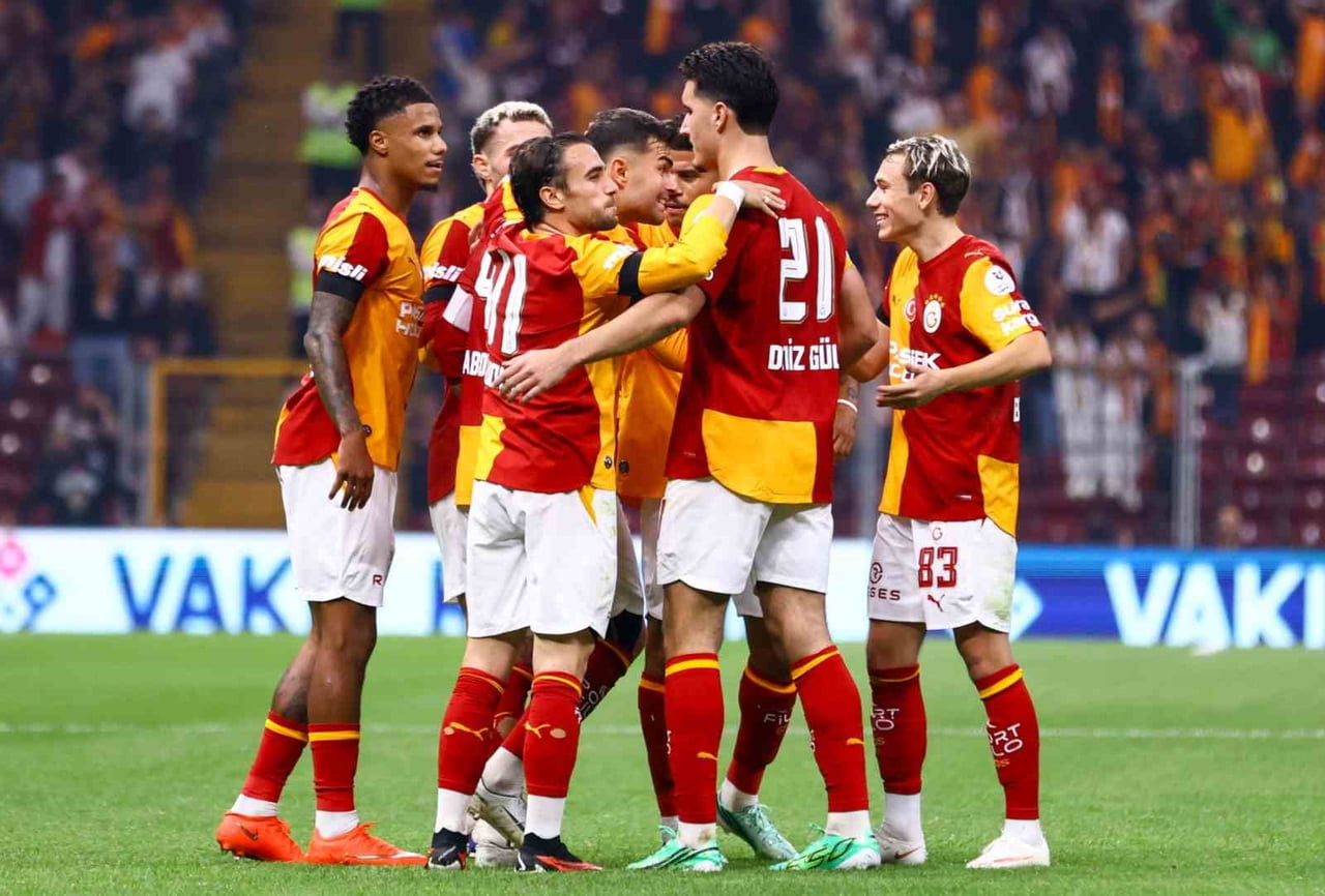 GALATASARAY, UEFA ŞAMPİYONLAR LİGİ 2. HAFTASINDA YARIN İSPANYOL TAKIMI BARCELONA'YI KONUK EDECEK....