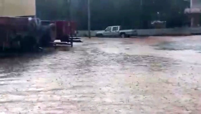 GAZİANTEP'TE ÖZELLİKLE GÜNEY KESİMLERDE VE OĞUZELİ İLÇESİNDE ETKİLİ OLAN DOLU VE SAĞANAK HAYATI...