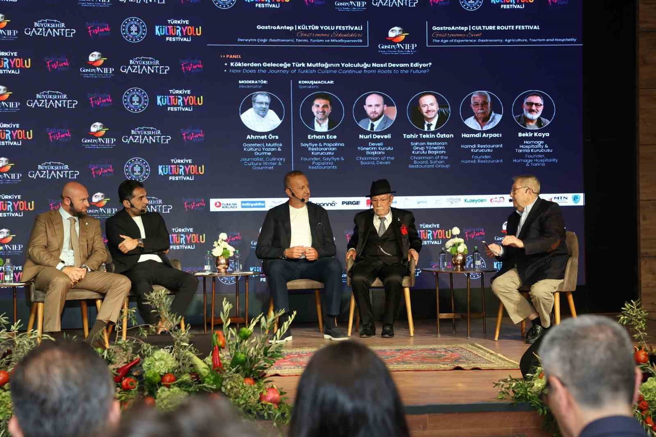 GAZİANTEP BÜYÜKŞEHİR BELEDİYE BAŞKANI FATMA ŞAHİN’İN KATILDIĞI "KÖKLERDEN GELECEĞE TÜRK MUTFAĞININ...