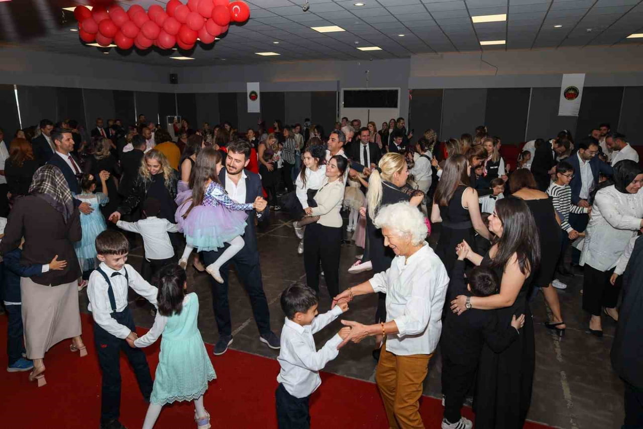GAZİANTEP KOLEJ VAKFI (GKV) ÖZEL İLKOKULU 1. SINIF ÖĞRENCİLERİ, IB PYP’NİN "KİM OLDUĞUMUZ" TEMASI...