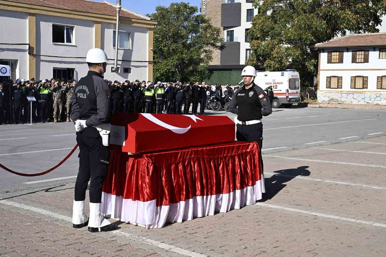 GEÇİRDİĞİ KAZA SONRASI YARALI OLARAK KALDIRILDIĞI HASTANEDE TÜM MÜDAHALELERE RAĞMEN...