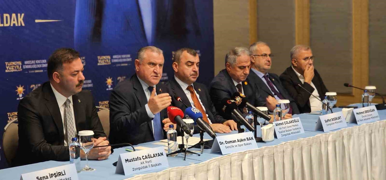 GENÇLİK VE SPOR BAKANI OSMAN AŞKIN BAK, TERÖRSÜZ TÜRKİYE SÜRECİNDE SPORUN BİRLEŞTİRİCİ GÜCÜNE...