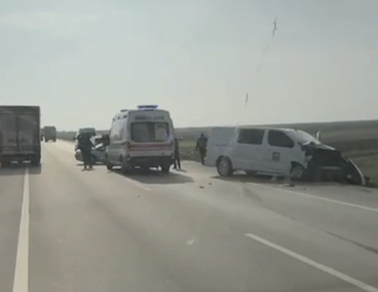 GÖNEN-BANDIRMA YOLUNDA TRAFİK KAZASI: 3 YARALI