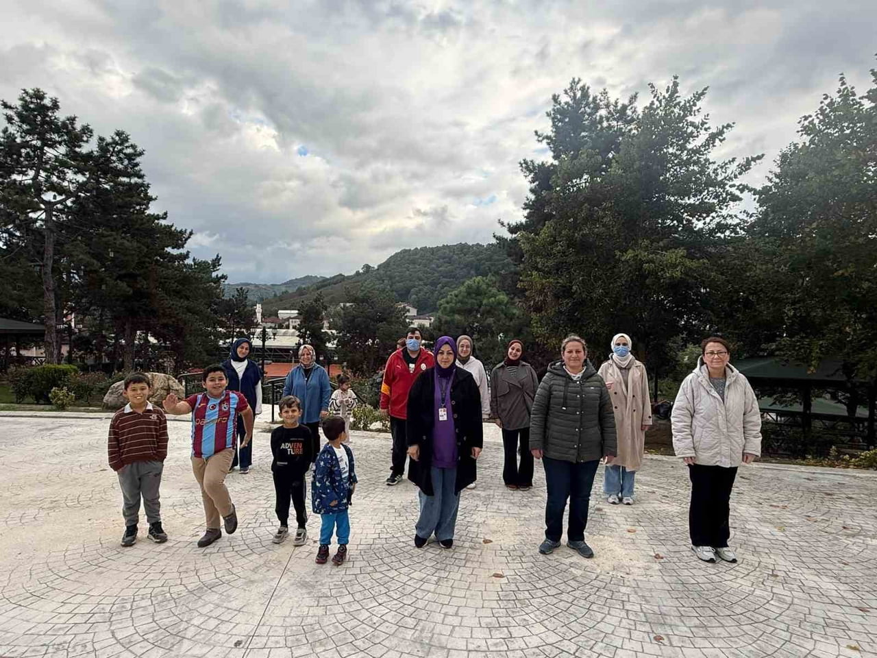 GÜMÜŞOVA’DA “MAHALLEMDE HAREKET VAR” PROJESİ KAPSAMINDA VATANDAŞLARA FİZİKSEL AKTİVİTENİN ÖNEMİ...