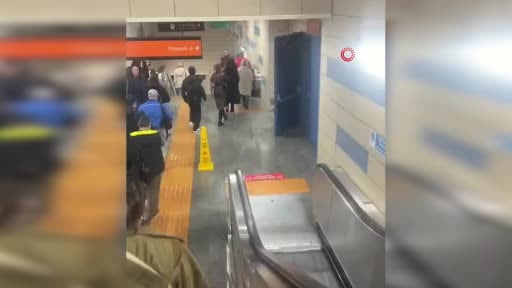 Hacıosman Metro İstasyonu'nu su bastı: Tavandan akan suları görenler şaşırdı