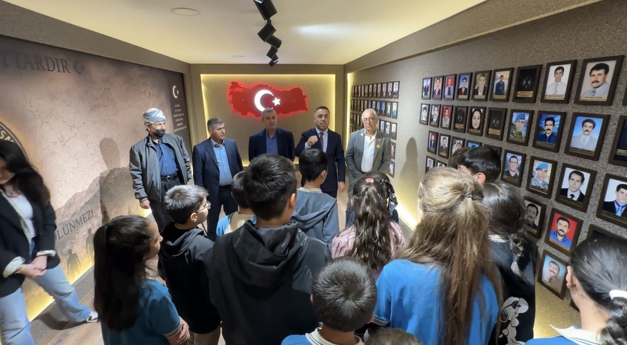 HAKKARİ'NİN YÜKSEKOVA İLÇESİNDE ŞEHİT AİLELERİ VE GAZİLER DAYANIŞMA DERNEĞİ, ORTAOKUL...