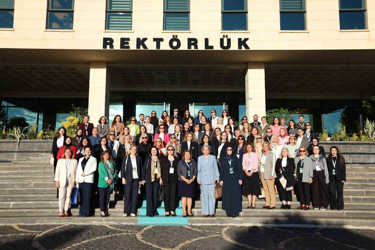 HASAN KALYONCU ÜNİVERSİTESİ’NDE "İKLİM BİLİM KADIN 2035 ÇALIŞTAYI" GERÇEKLEŞTİRİLDİ
