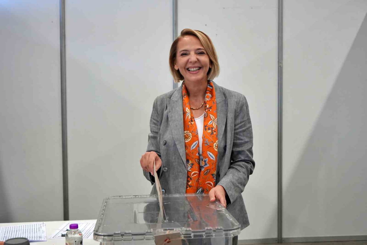 HATİCE ÖZ