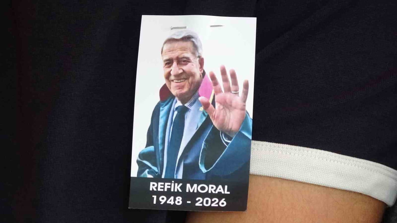 HAYATINI KAYBEDEN SAMSUNSPOR DİSİPLİN KURULU BAŞKANI AV. REFİK MORAL (78) SON YOLCULUĞUNA...