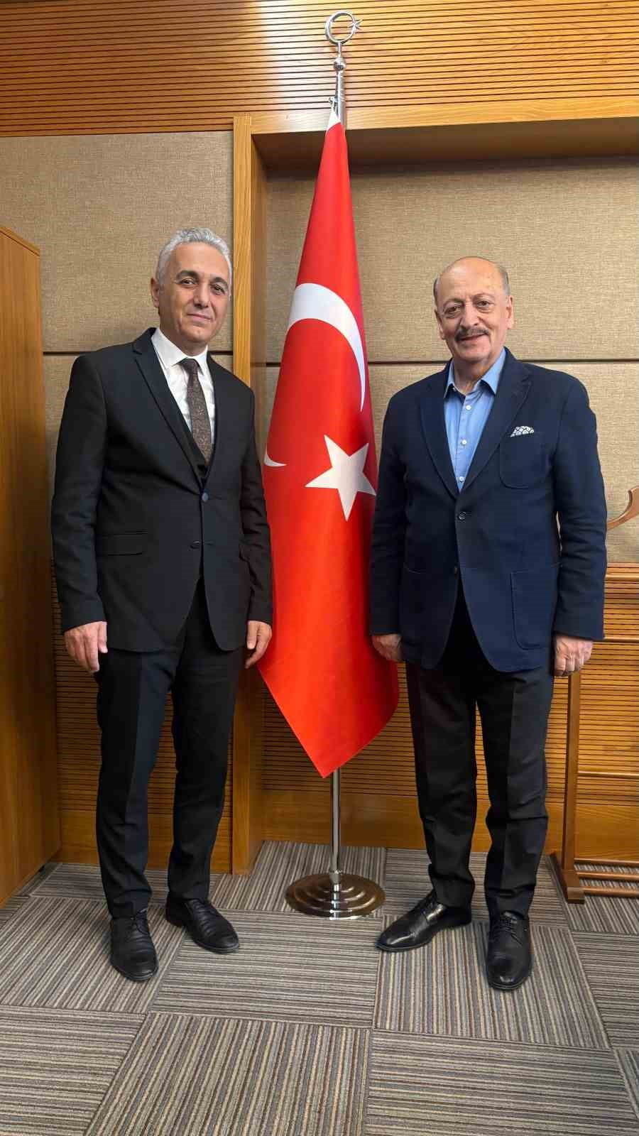 HEKİMSEN GENEL BAŞKANI UZM. DR. ADİL KURBAN, AK PARTİ ANKARA MİLLETVEKİLİ PROF. DR. VEDAT BİLGİN'E...