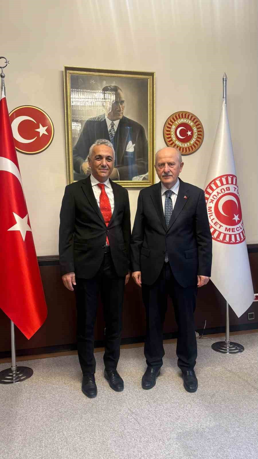 HEKİMSEN GENEL BAŞKANI UZM. DR. ADİL KURBAN  (SOLDA) VE ÇEVRE, ŞEHİRCİLİK VE İKLİM DEĞİŞİKLİĞİ...