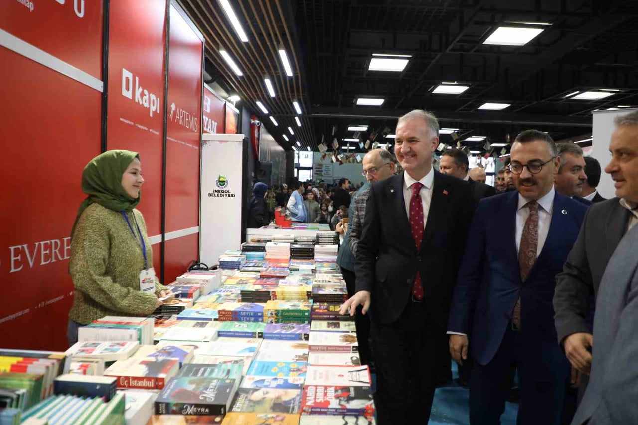 İNEGÖL BELEDİYESİ TARAFINDAN HER YIL DÜZENLENEN İNEGÖL KİTAP GÜNLERİ, 2026 YILINDA 10. KEZ...