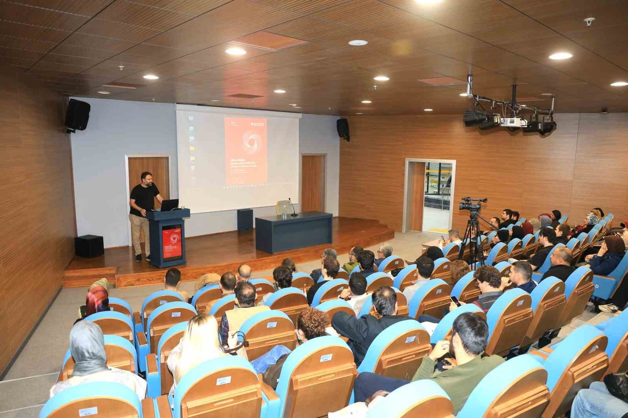 İNEGÖL BELEDİYESİNDE PERSONELİNİN DİJİTAL YETKİNLİKLERİNİ GELİŞTİRMEK VE YAPAY ZEKA...