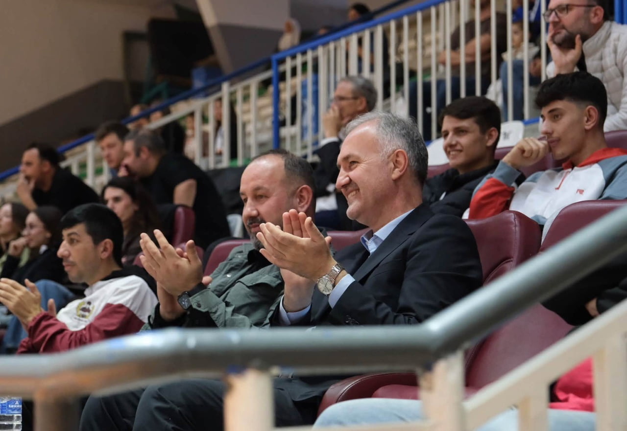 İNEGÖL BELEDİYESPOR ERKEK VOLEYBOL TAKIMI, LİGİN 5’İNCİ HAFTASINDA GÜNER KARAKAYA’YI KONUK ETTİ....